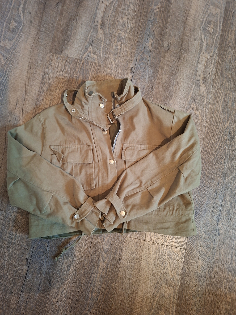 Cropped Olive Green Utility Jacket